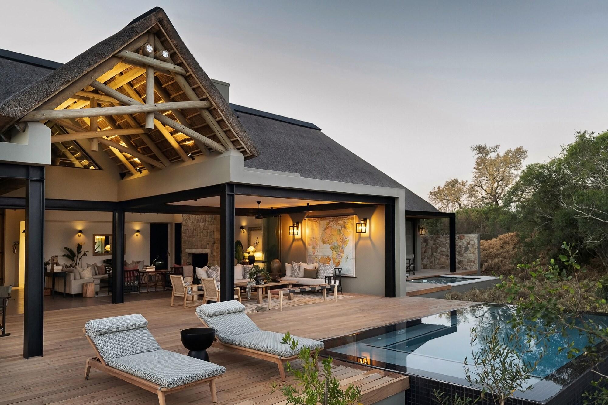 Monwana Hotel Hoedspruit Exterior photo
